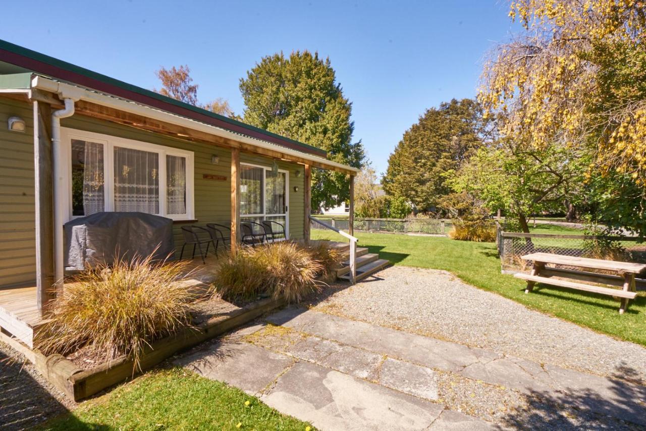 Accommodation Fiordland The Bach - One Bedroom Cottage At 226B Milford Road Te Anau Kültér fotó