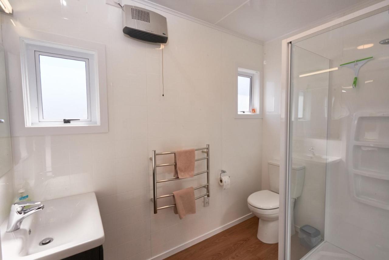 Accommodation Fiordland The Bach - One Bedroom Cottage At 226B Milford Road Te Anau Kültér fotó